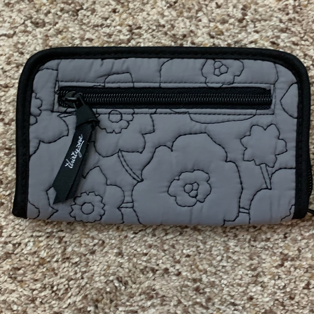 Thirty One wallet
